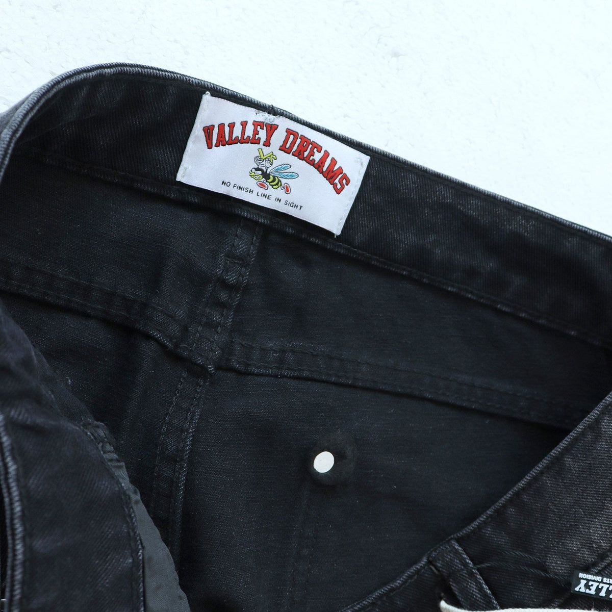 Valley Dreams Multicolor‑Letter Paint‑Splatter Baggy Jeans, Vintage Washed‑Black Unisex Wide‑Leg Denim Pants